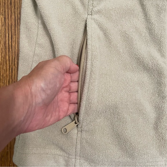 Columbia Fleece Jacket Cream Colored Side Pockets Size Large - Picture 5 of 12